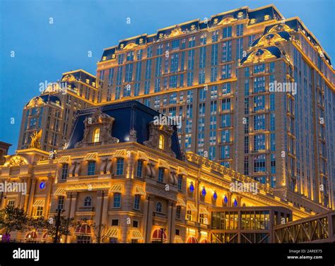 casino lisboa the parisian macao